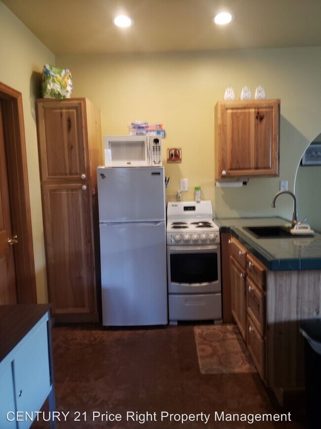 Foto del edificio - 2 br, 1 bath Apartment - 16294 Bramble Lane