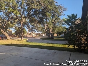 Foto del edificio - 10323 Relic Oaks