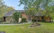 Foto principal - 923 St Andrews Dr