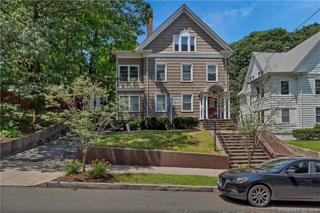 Foto principal - 328 W Rock Ave