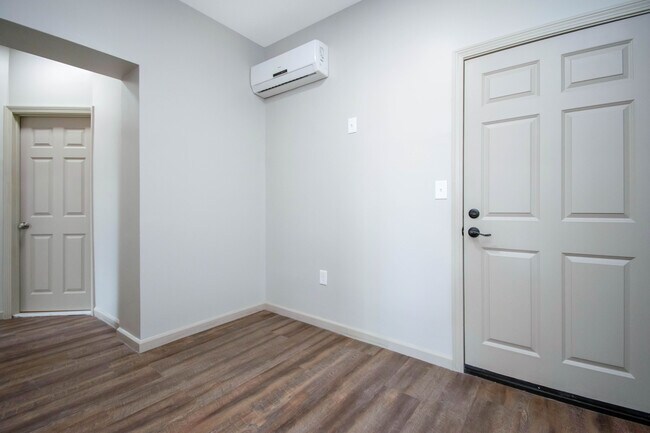 Foto del edificio - 479 Farmington Ave