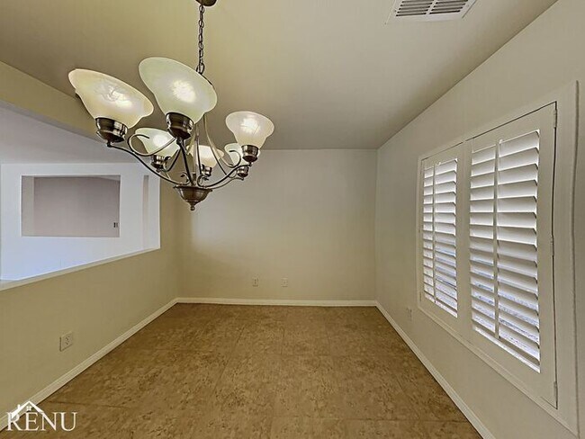Foto del edificio - 8670 Bella Sparkle Ave