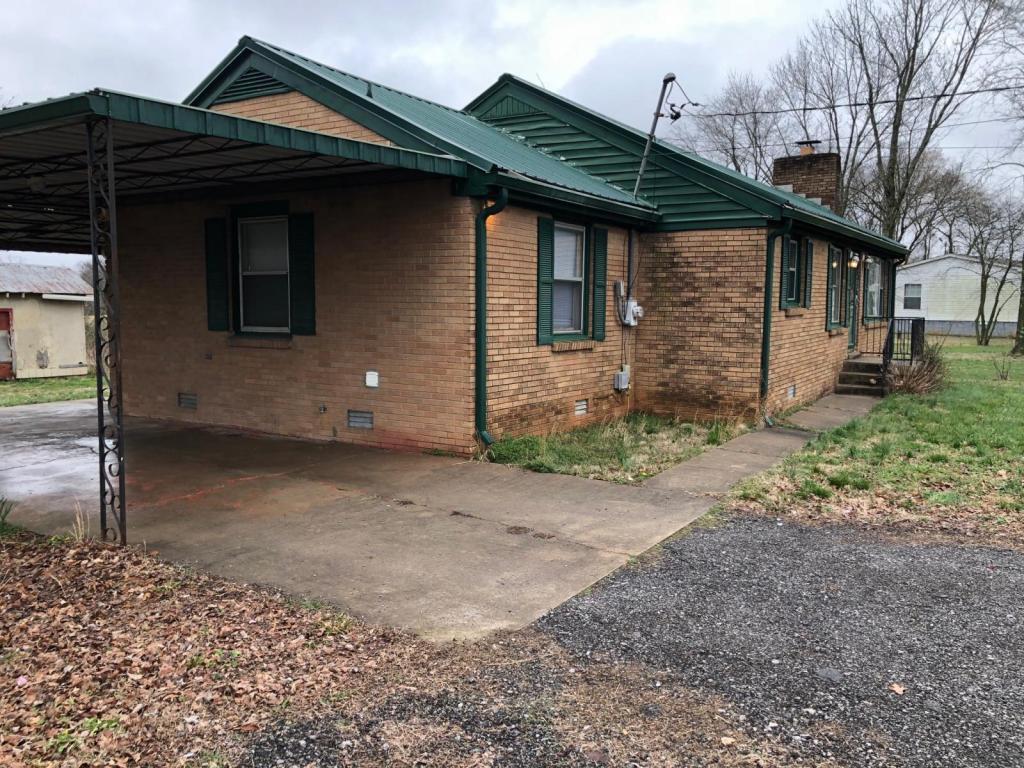 839 Carthage Hwy House for Rent in Lebanon, TN