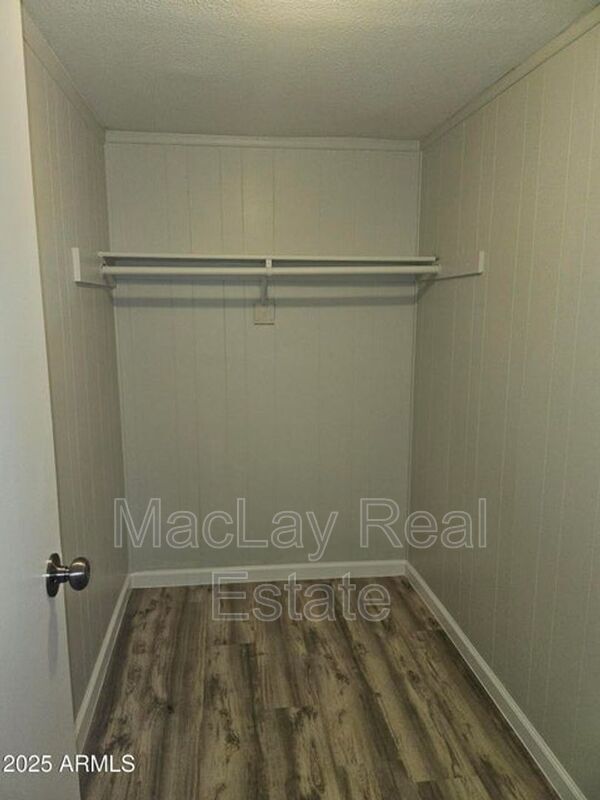 Foto del edificio - 720 S 97th Pl
