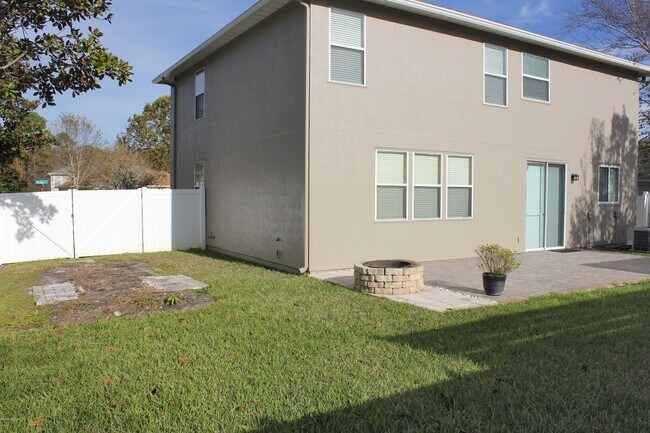 Building Photo - 669 Picasso Ave