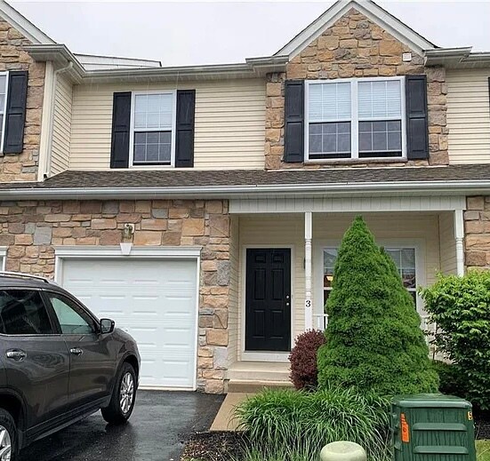 3 Willow Dr, Easton, PA 18045 Townhouse for Rent in Easton, PA