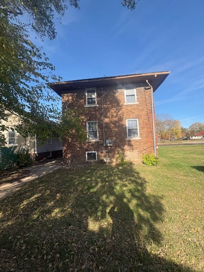 Foto del edificio - 1208 NE Jefferson Ave