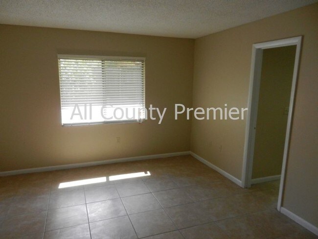 Building Photo - 4627 N Pine Hills Rd