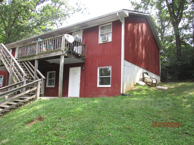 Primary Photo - 216 S Winchester Ave