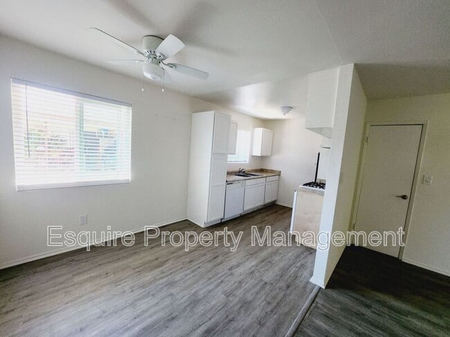 Foto del edificio - 2064 N Ventura Rd