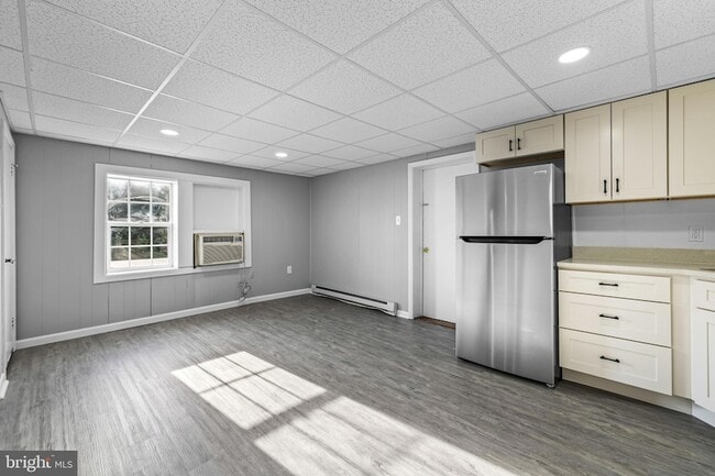 Building Photo - 1480 Seven Valleys Rd