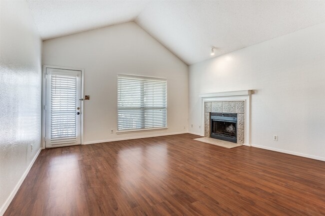 Building Photo - 3110 Devonshire Dr