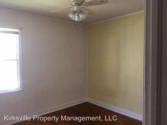 Building Photo - 4 br, 2 bath House - 904 E LINE