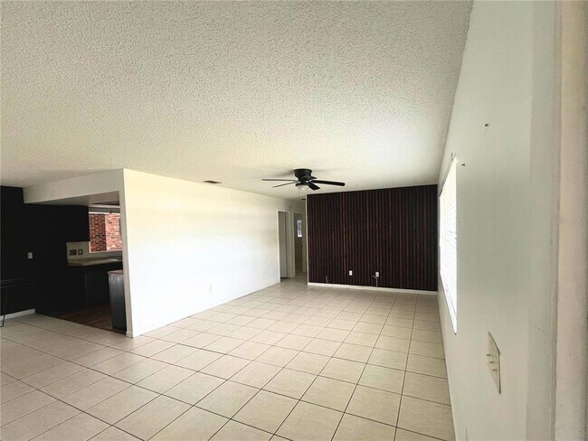 Foto del edificio - 1449 Woffington Ave
