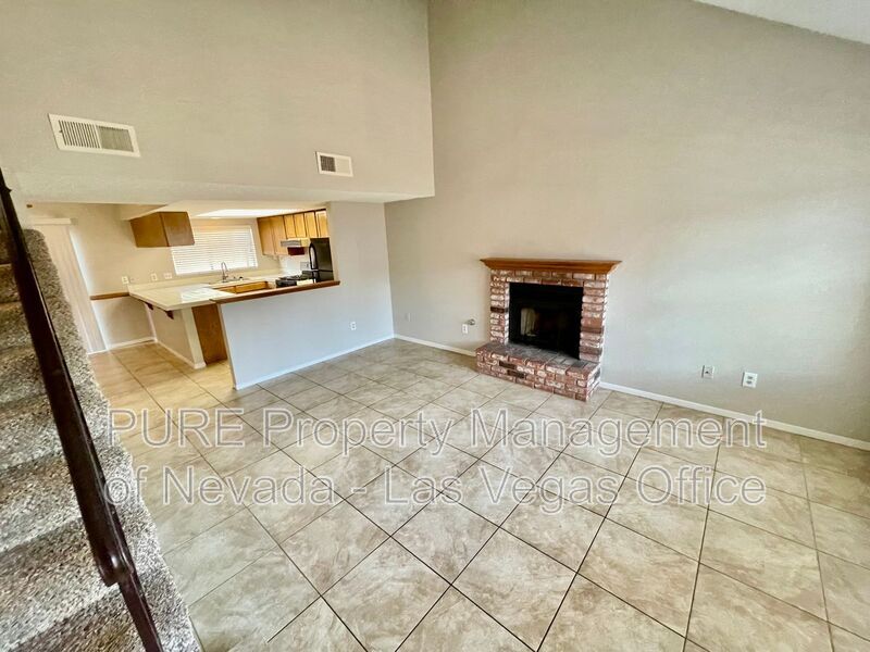 Primary Photo - 2650 Sumac Ln