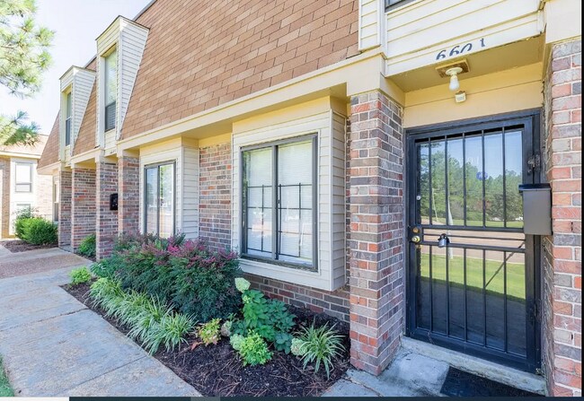 Foto del edificio - 6601 Poplar Ave