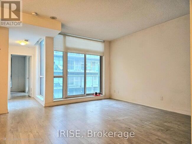 Photo du bâtiment - 30 Nelson St