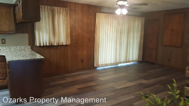 Building Photo - 3 br, 3 bath House - 4416 STATE HWY JJ