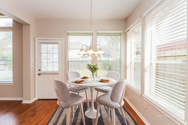 Building Photo - 14115 Ivy Bluff Ct