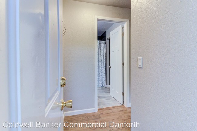 Building Photo - 9919 4th Ave W