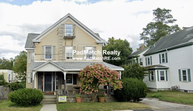 Exterior - 432 Weir St