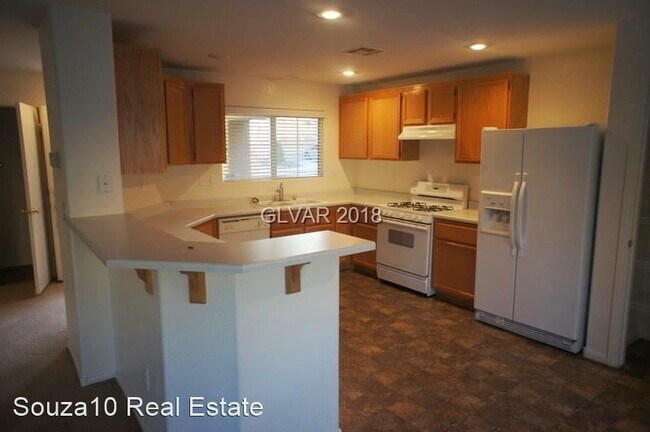 Building Photo - 3 br, 3 bath House - 2412 Cockatoo Drive