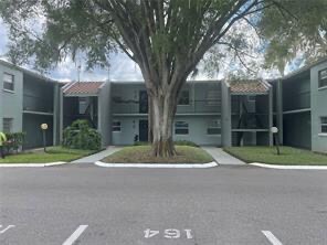 Building Photo - 2812 Somerset Park Dr