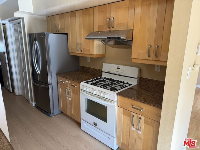 Photo - 3755 Radburn Drive Unit House