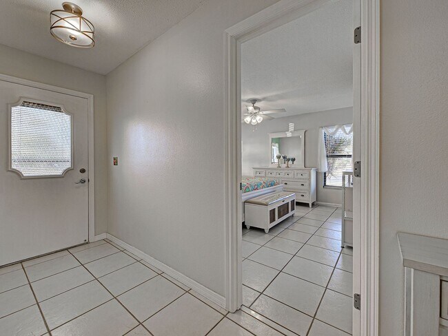 Foto del edificio - 2BD/2BA/1CG in Vivienda West - a 55+Community