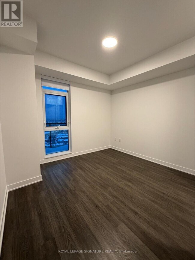 Building Photo - 40 Lagerfeld Dr