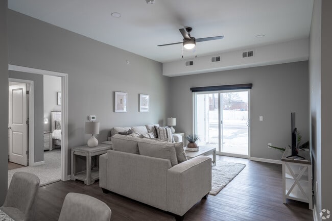 Building Photo - Parkway Luxury Apartments