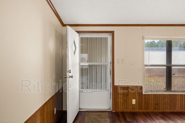 Building Photo - 21459 Highway 167