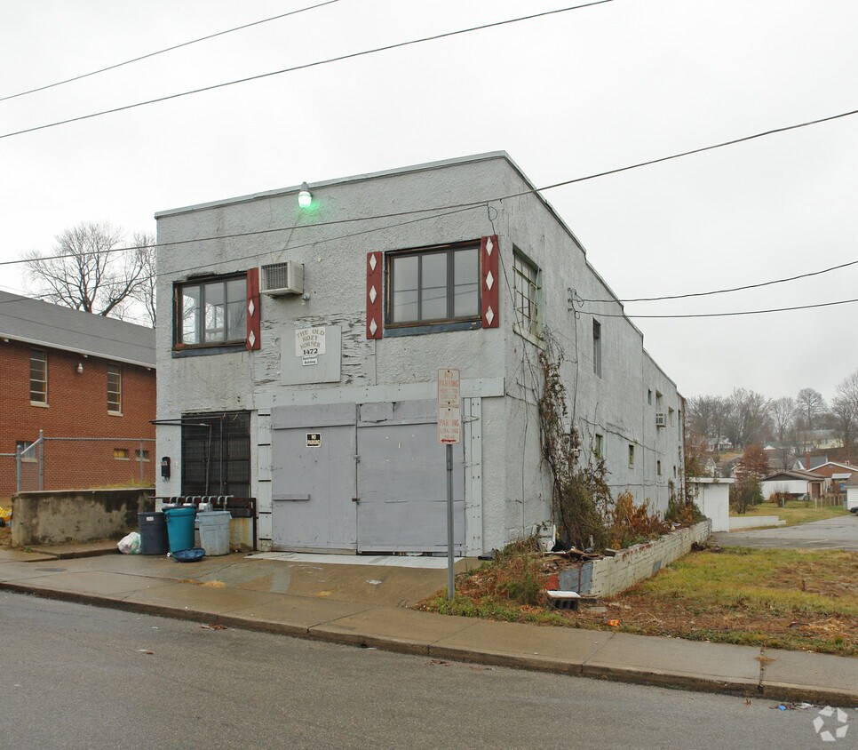 Primary Photo - 1472 28th St