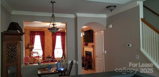 Building Photo - 12137 Memory Ln