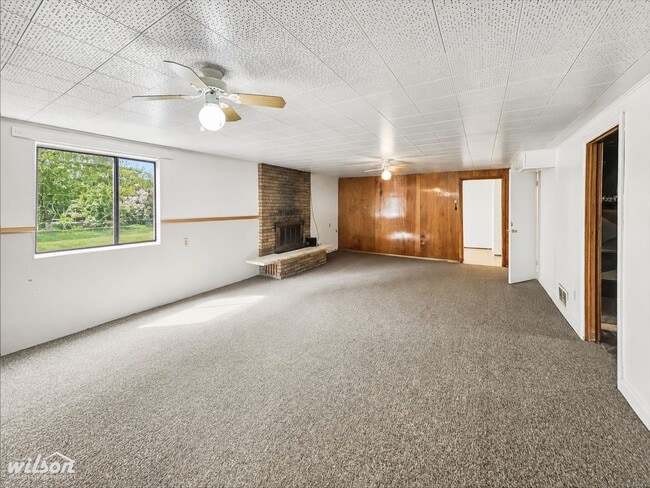 Building Photo - 904 S 48th Ave
