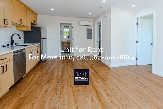 Building Photo - Breed Apartments