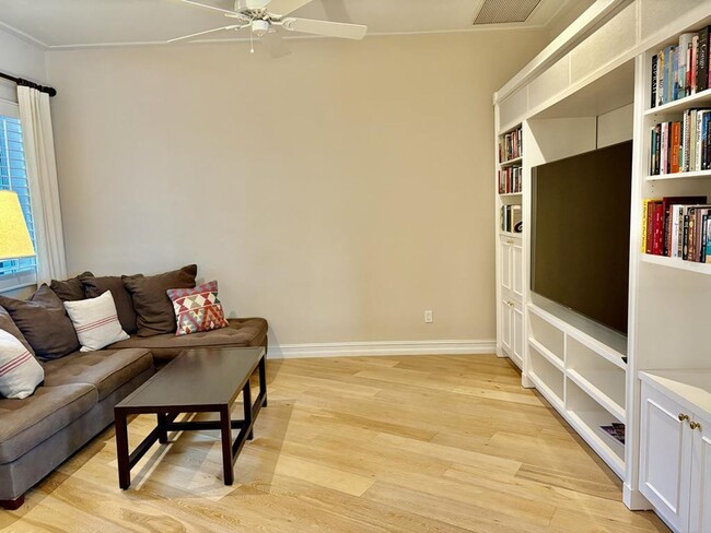 Foto del edificio - home