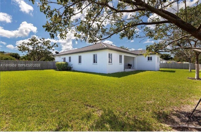 Foto del edificio - 9341 SW 174th St