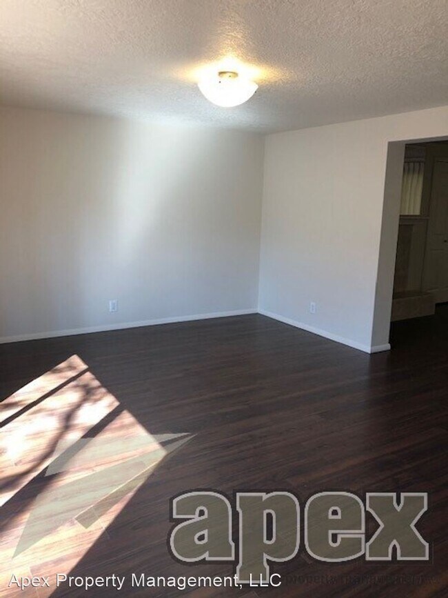 Building Photo - 3 br, 2.5 bath House - 7270 W Cascade Dr