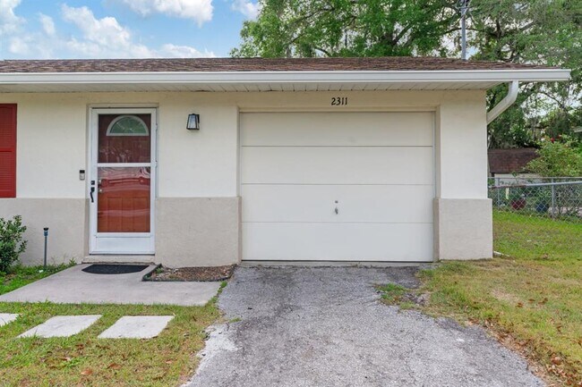 Building Photo - 2311 SE 36th Ave