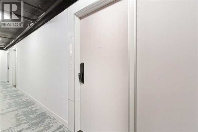 Photo du bâtiment - 3200 Dakota Cmn