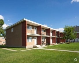 Building Photo - Pleasantview Townhomes