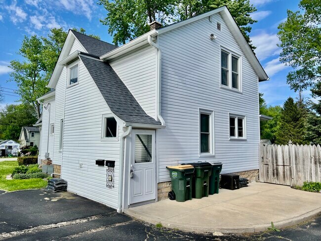 Foto del edificio - 830 Garfield Ave