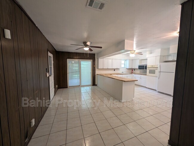 Foto del edificio - 2907 Sam Hicks Rd