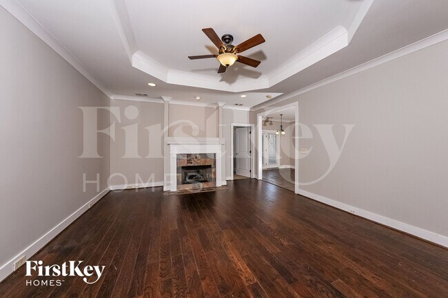 Foto del edificio - 2044 Highview Way