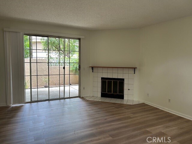 Building Photo - 23947 Del Monte Dr.