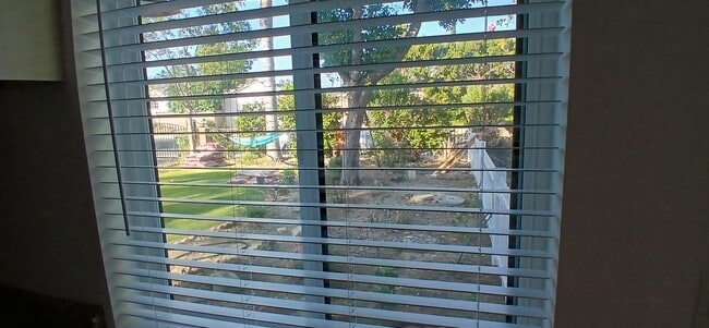 Foto del edificio - 7944 Fairchild Ave