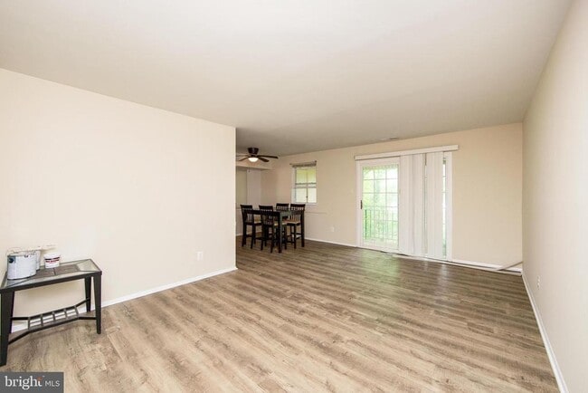 Building Photo - 411 Stiles Ave