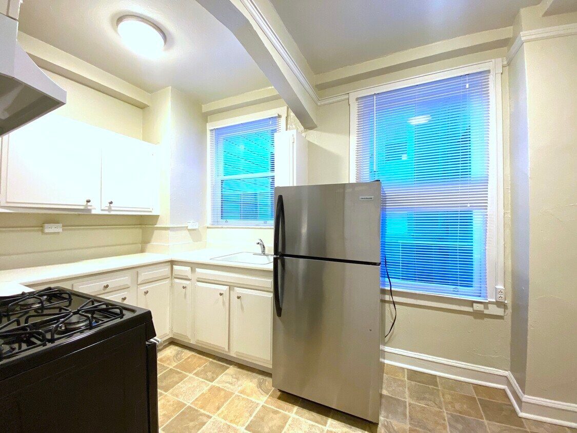 Foto principal - 2300 Webster St