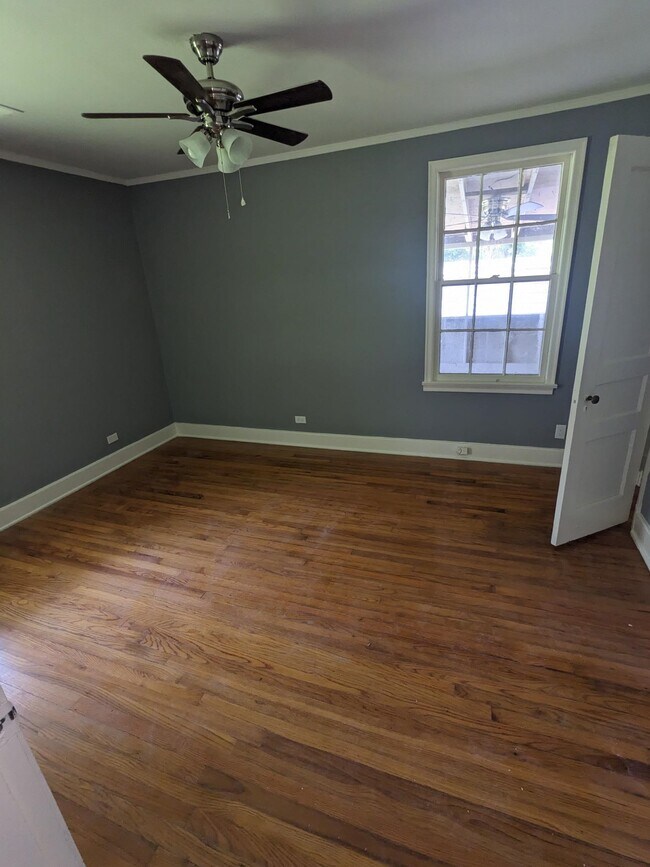 Foto del edificio - 1267 Garden Rd